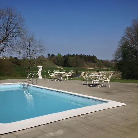 Bed & Breakfast Lille Restrup Hovedgaard