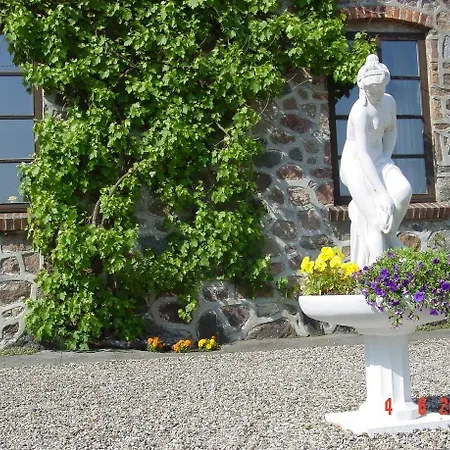 Lille Restrup Hovedgaard Bed & Breakfast 3*