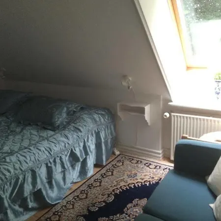 Lille Restrup Hovedgaard Bed and breakfast 3*