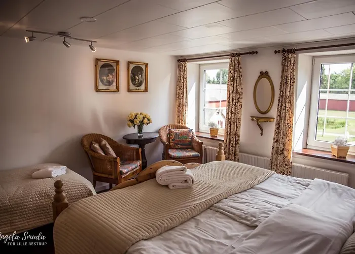 Lille Restrup Hovedgaard Bed & Breakfast